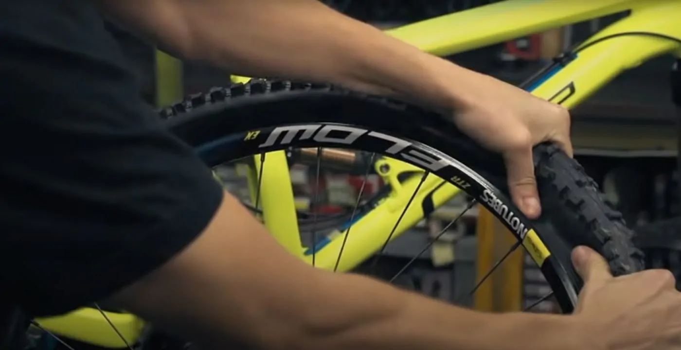 When to Change Mountain Bike Tires? Know Exactly When 16 put back the tyre